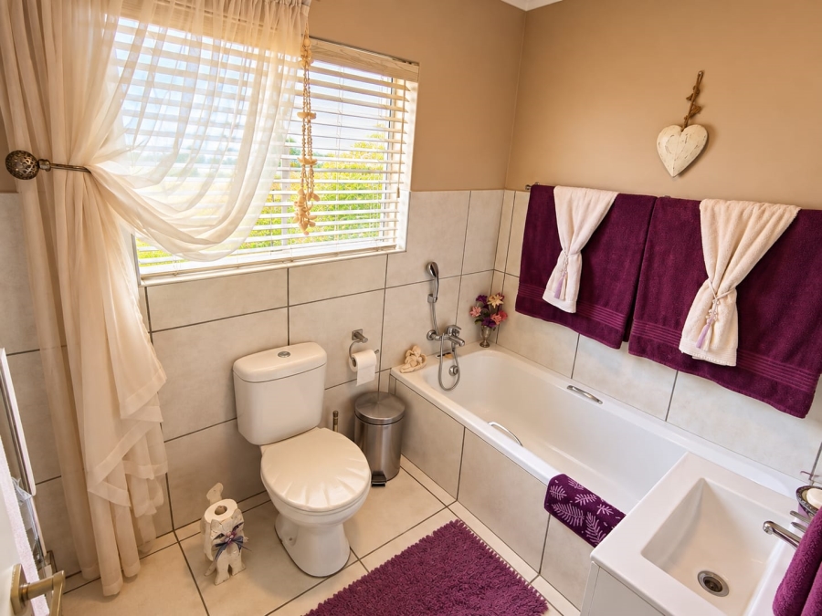 3 Bedroom Property for Sale in Heiderand Western Cape